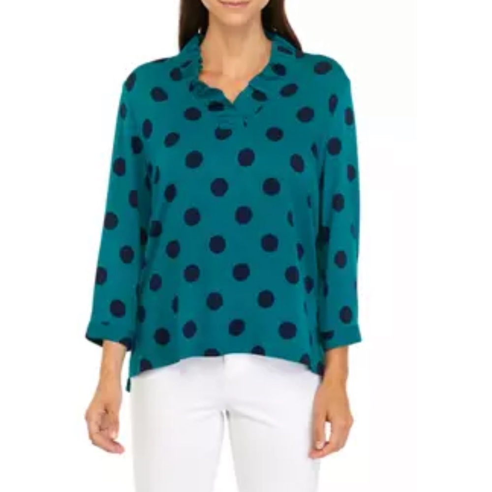 Crown & Ivy Emerald Green Dotted 3/4 Sleeve Ruffle Neck Printed Top Size Small